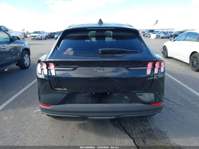 Ford Mustang Premium Image 11