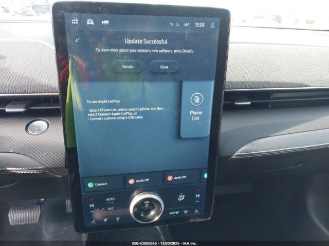 Ford Mustang Premium Image 14