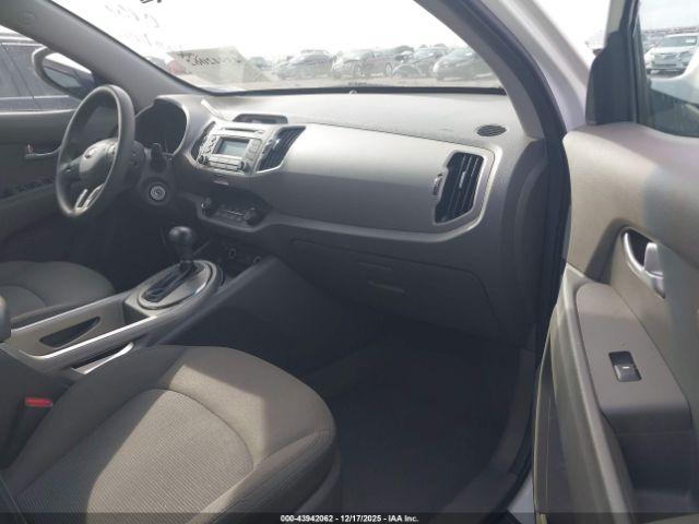 Kia Sportage Lx Image 4