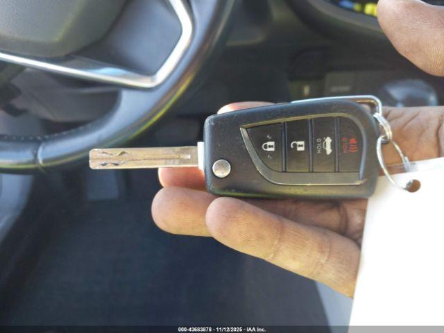 Toyota Camry Se Image 9