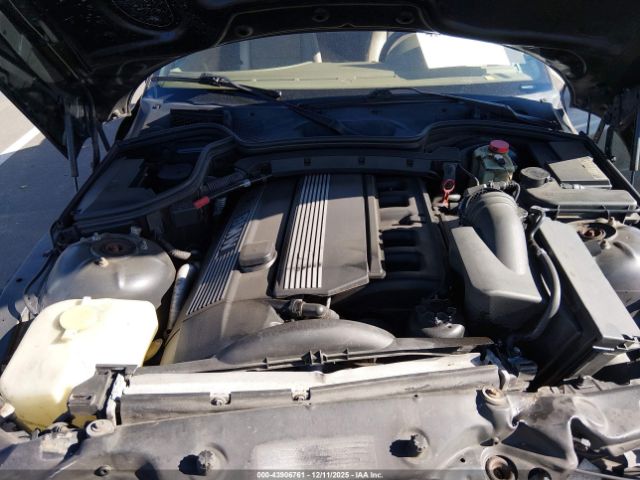 BMW Z Series 2.3 Image 5