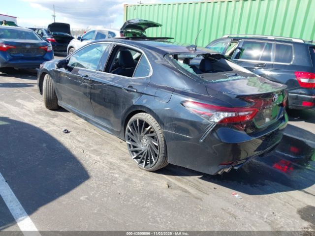 Toyota Camry Xse Image 10