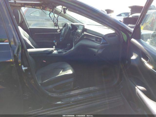 Toyota Camry Xse Image 12