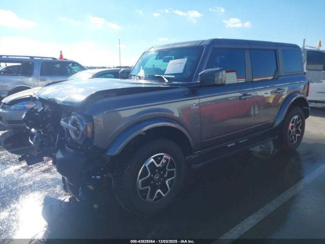 Ford Bronco Outer Banks Image 2