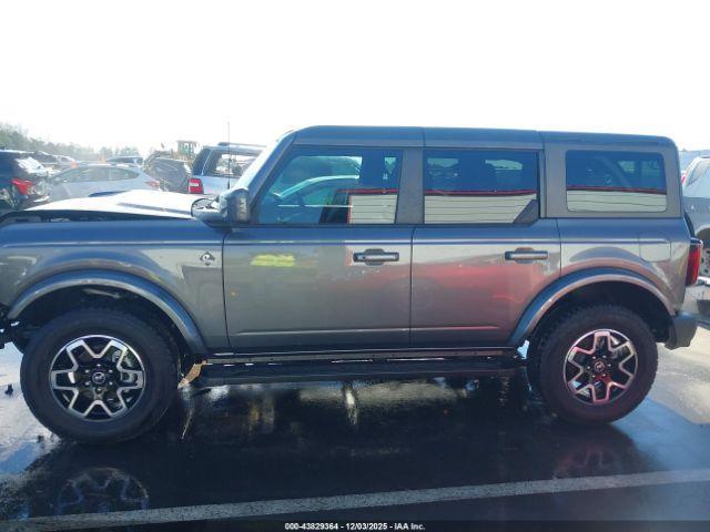 Ford Bronco Outer Banks Image 8