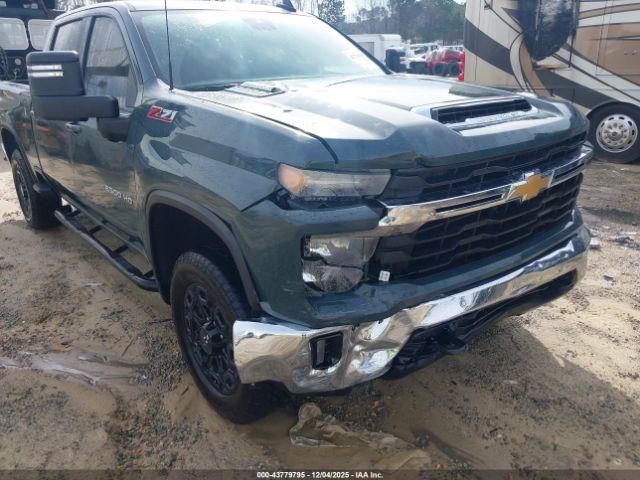 Chevrolet Silverado 2500 4wd  Standard Bed Lt Image 3