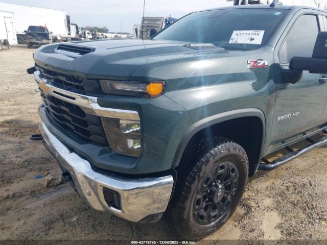 Chevrolet Silverado 2500 4wd  Standard Bed Lt Image 9