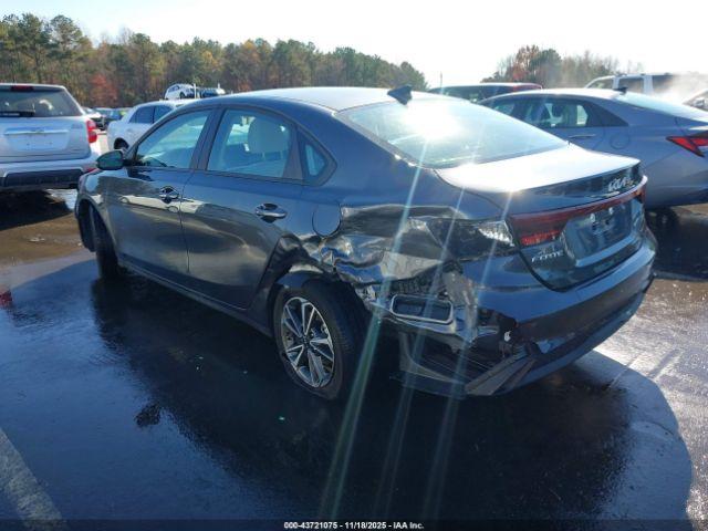 Kia Forte Lxs Image 16