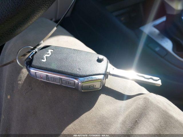 Kia Forte Lxs Image 4