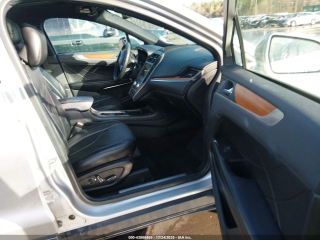 Lincoln MKC Reserve Image 4