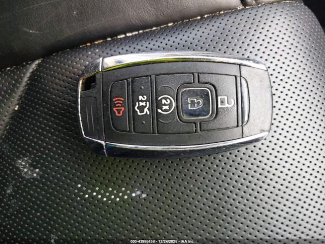 Lincoln MKC Reserve Image 17