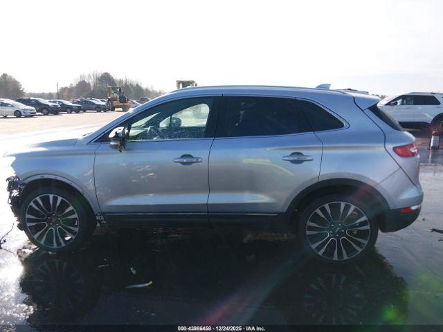 Lincoln MKC Reserve Image 2