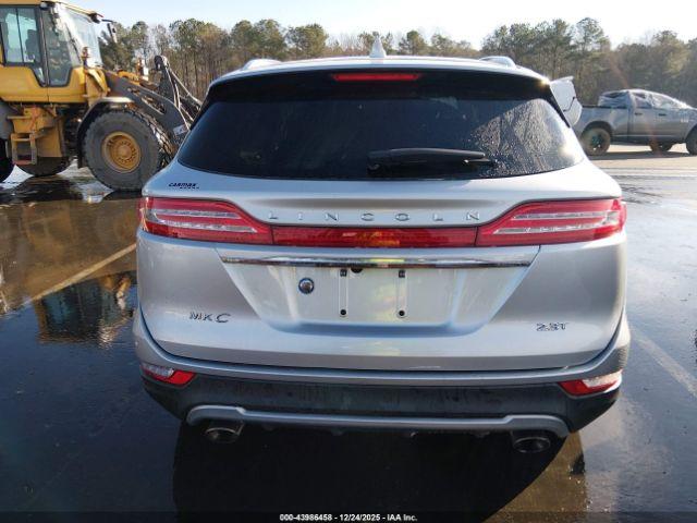 Lincoln MKC Reserve Image 10