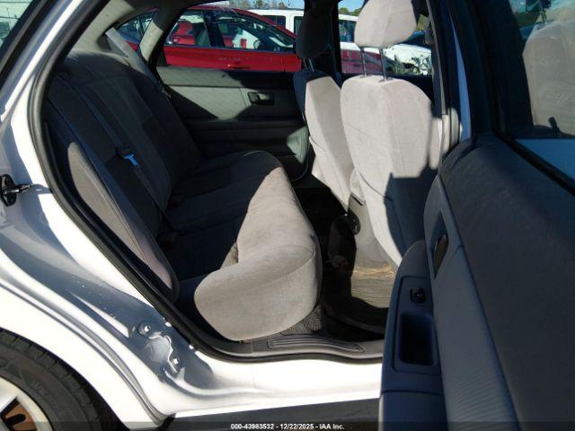 Ford Taurus Se Image 5