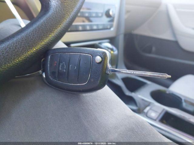 Hyundai SONATA Sport Image 8