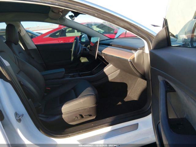 Tesla Model 3 Performance Dual Motor All-wheel Drive Image 4