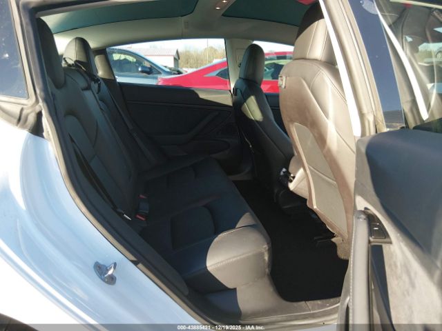 Tesla Model 3 Performance Dual Motor All-wheel Drive Image 7