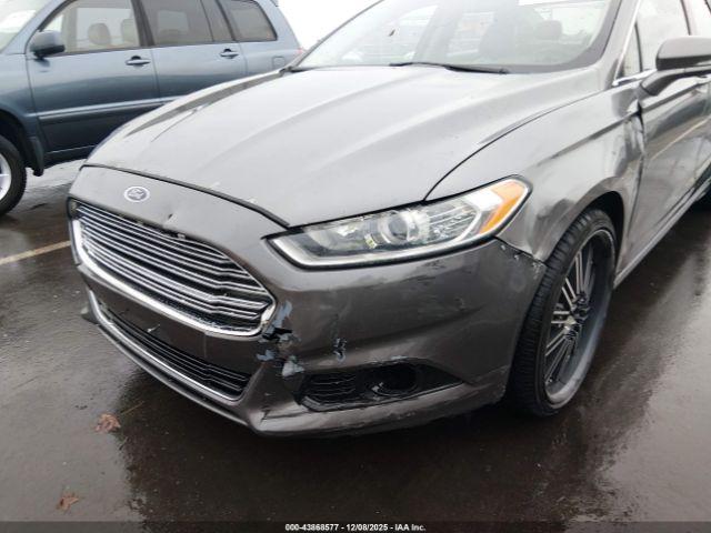 Ford Fusion Titanium Image 2