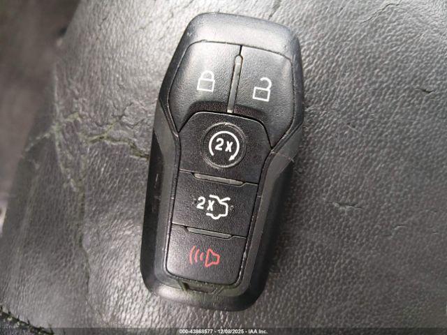 Ford Fusion Titanium Image 17