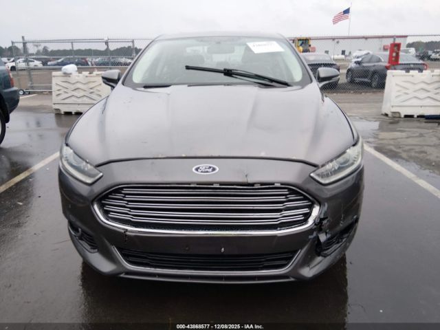 Ford Fusion Titanium Image 10