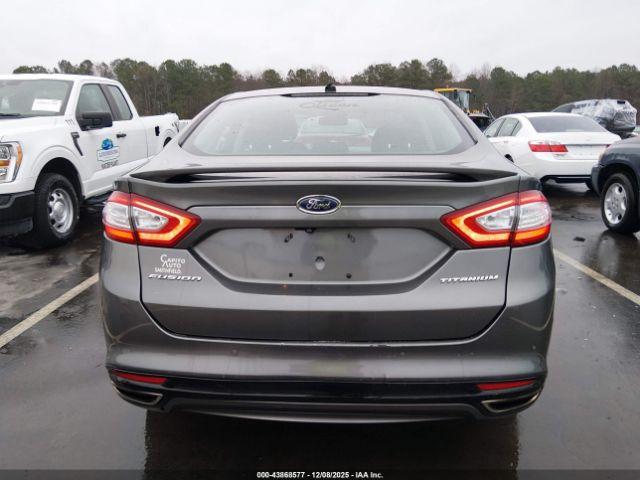 Ford Fusion Titanium Image 14