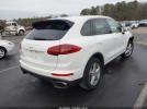 Porsche Cayenne Image 16