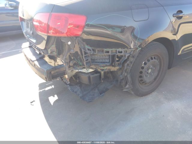 Volkswagen Jetta 2.0l S Image 9