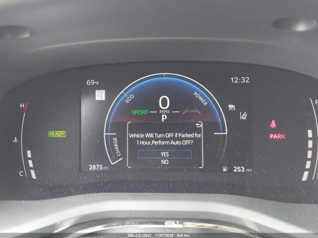 Toyota Camry Se Image 12