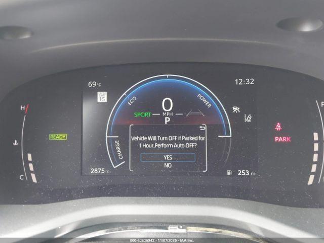 Toyota Camry Se Image 12