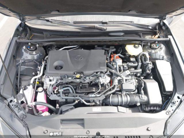 Toyota Camry Se Image 6