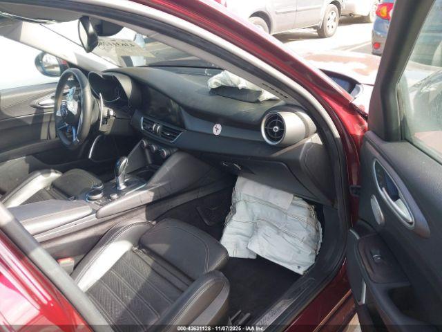 Alfa Romeo Giulia Ti Sport Awd Image 17