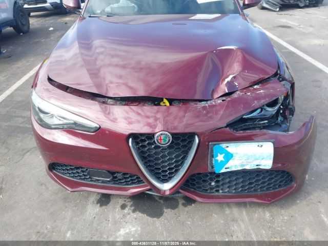 Alfa Romeo Giulia Ti Sport Awd Image 6