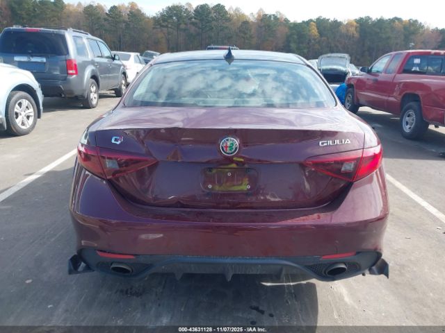 Alfa Romeo Giulia Ti Sport Awd Image 13