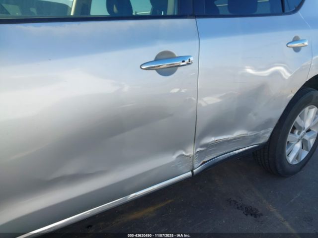 Nissan Murano S Image 15