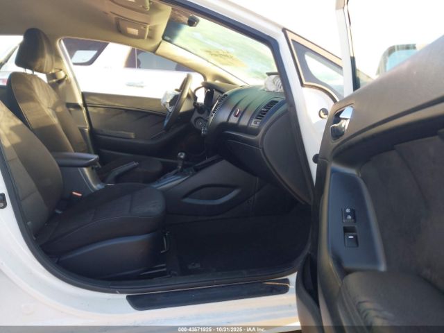 Kia Forte Lx Image 12