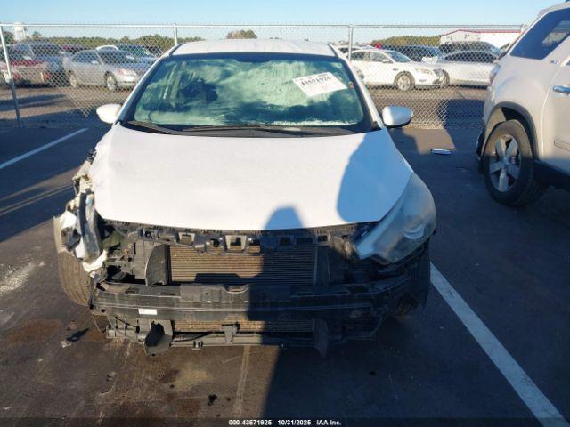 Kia Forte Lx Image 2