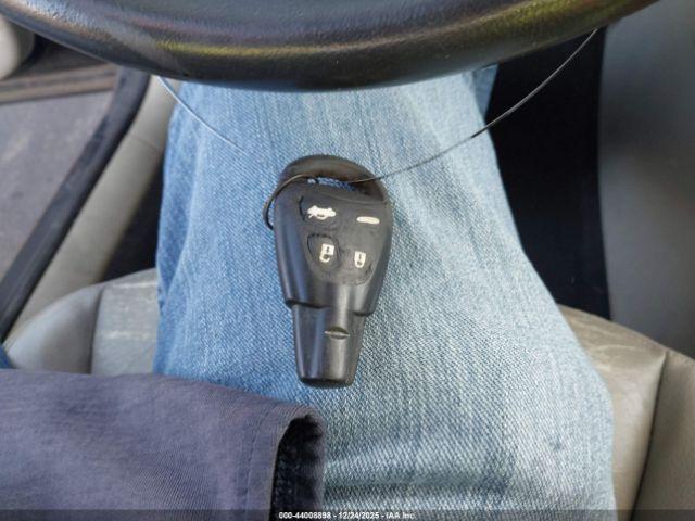 Saab 9-3 2.0t Image 12