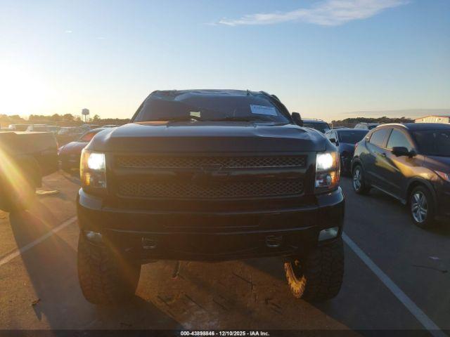 Chevrolet Silverado 1500 Lt Image 11