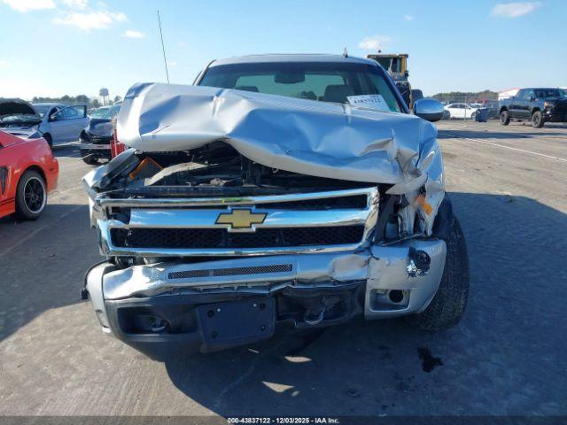 Chevrolet Silverado 1500 Ltz Image 11