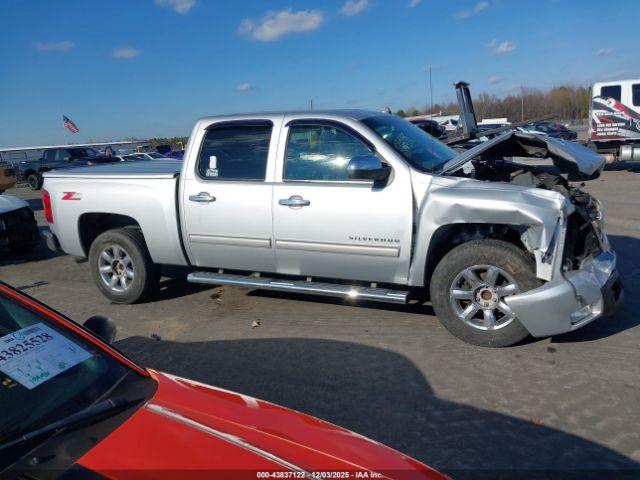 Chevrolet Silverado 1500 Ltz Image 12