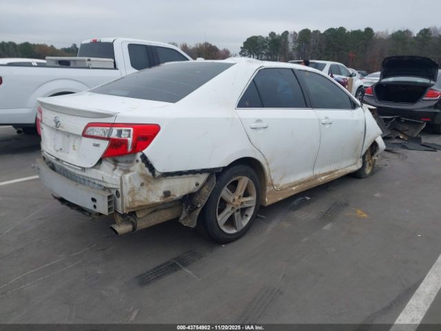 Toyota Camry Se Image 3
