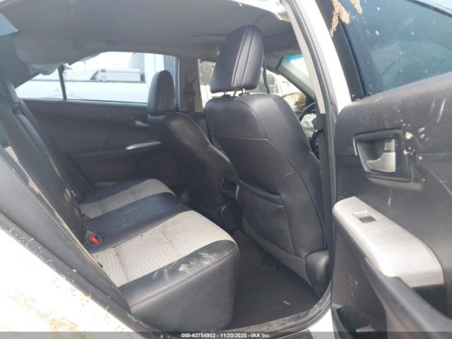 Toyota Camry Se Image 4