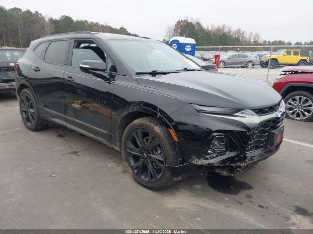  Salvage Chevrolet Blazer