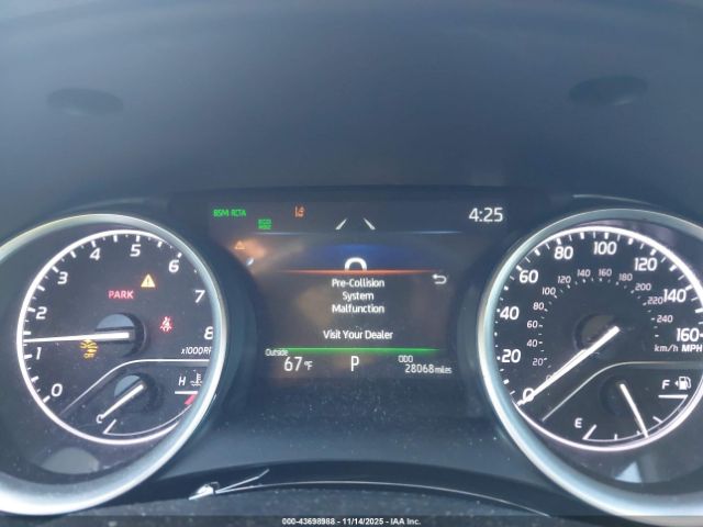 Toyota Camry Xle Image 14