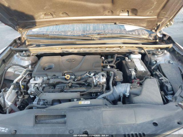 Toyota Camry Xle Image 3