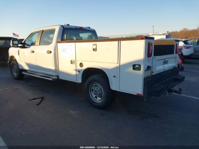 Ford F-250 Xl Image 16