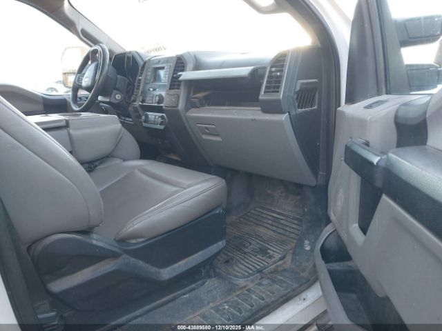 Ford F-250 Xl Image 14