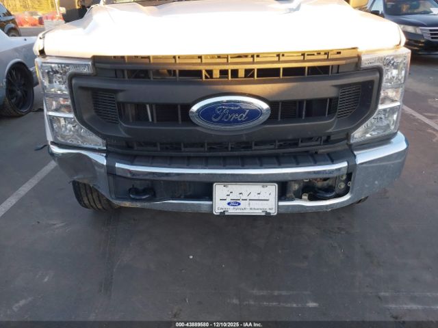 Ford F-250 Xl Image 7