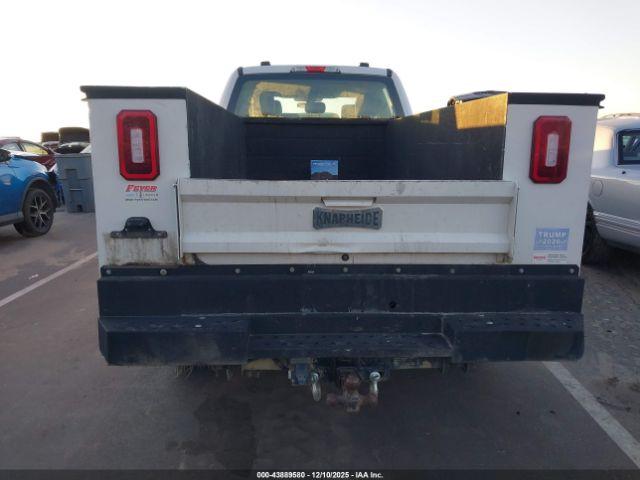 Ford F-250 Xl Image 11