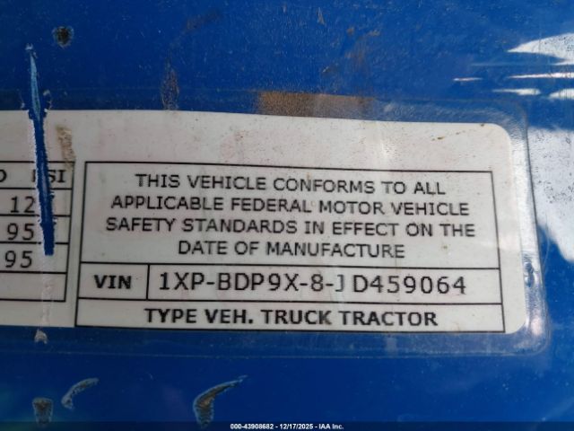 Peterbilt 579 Image 13